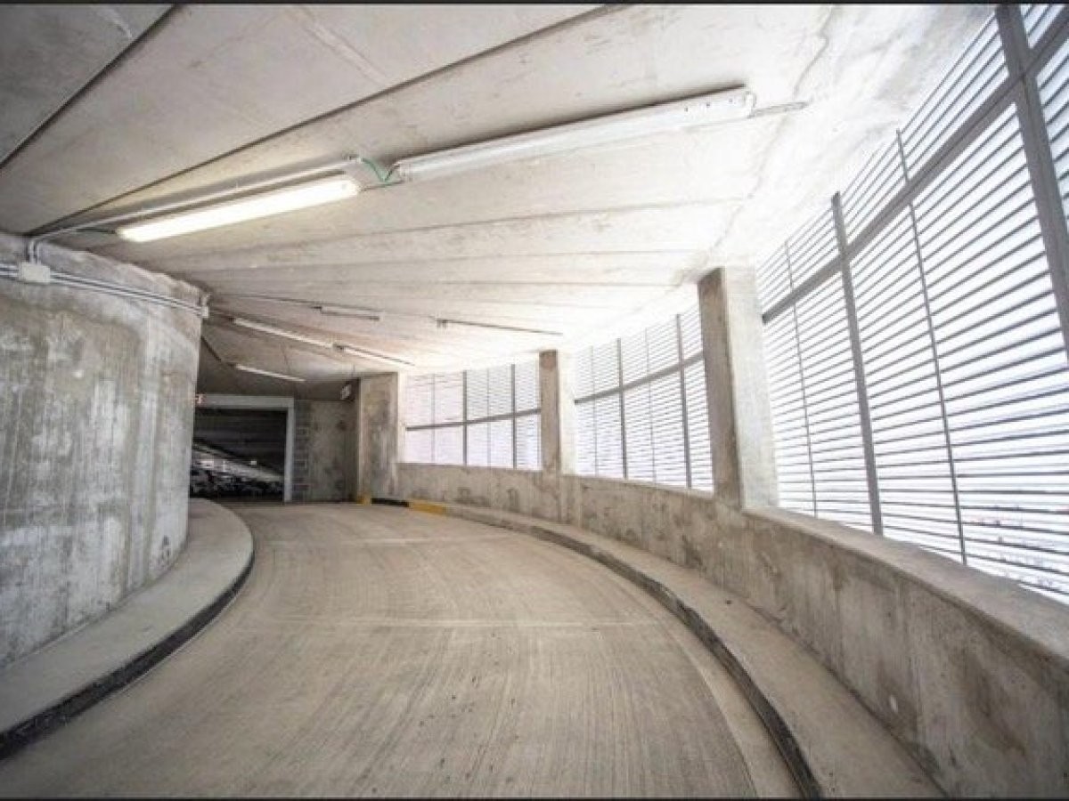 vendita garage " multipiano giove"